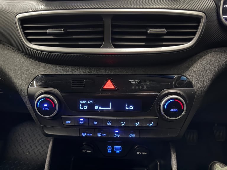 2018 68 HYUNDAI TUCSON 1.6 SE NAV CRDI 2WD MANUAL DIESEL WHITE EURO 6