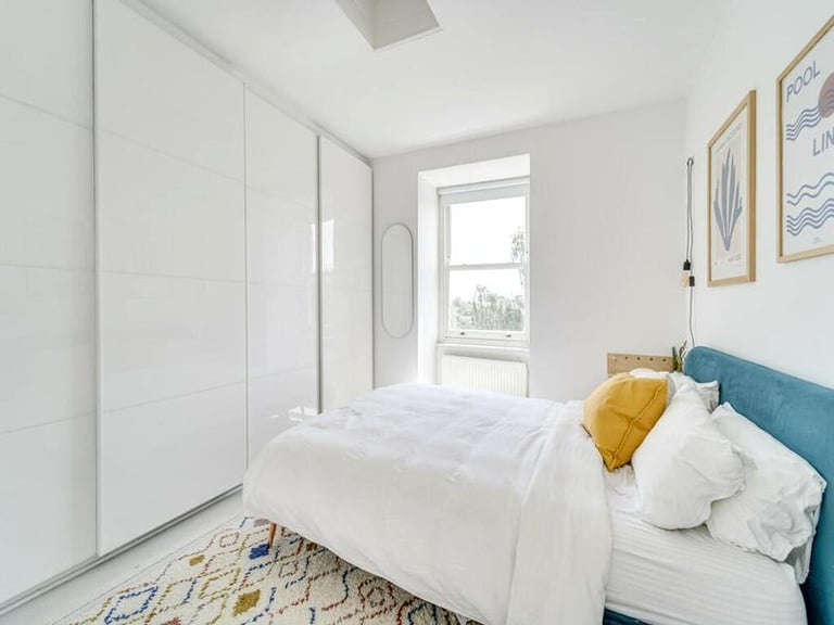 image for 🏠 Bright and spacious room available in vibrant Bethnal Green