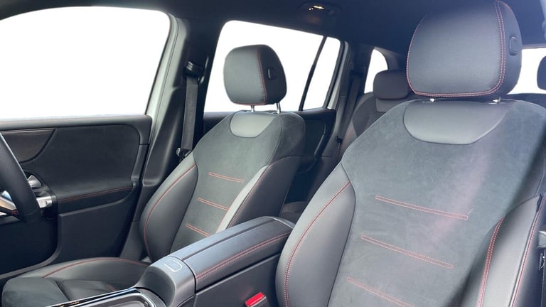 2025 Mercedes-Benz GLB GLB 200 AMG Line Premium 5dr 7G-Tronic ESTATE PETROL Automatic