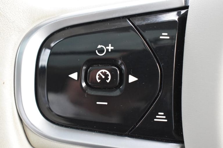 2021 Volvo XC90 2.0 B5 Mhev Inscription Suv 5dr Diesel Auto 4wd Euro 6 (s/s) (235 Ps) ESTATE Dies...