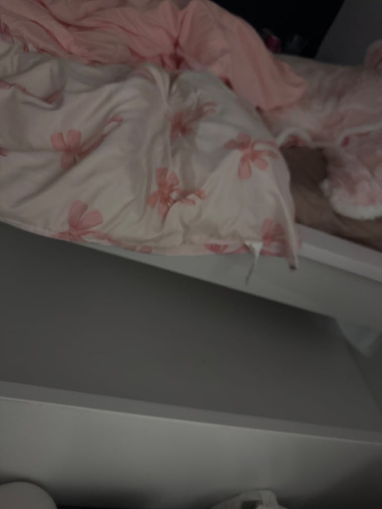  and matresssingle bed with drawers
