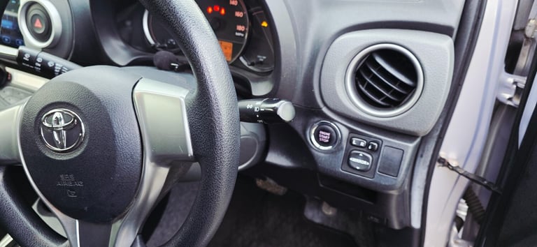 2025 Toyota Yaris VVT-i  Hatchback Petrol Automatic