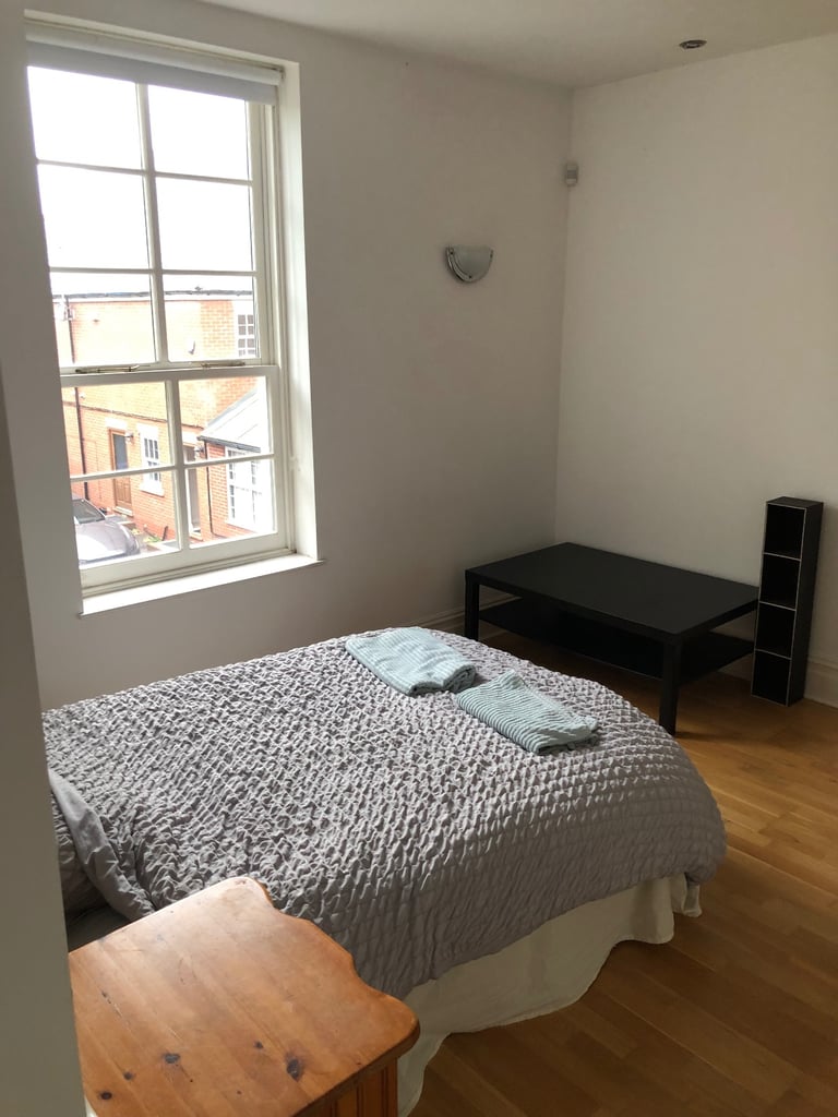 Room to rent in west derby
