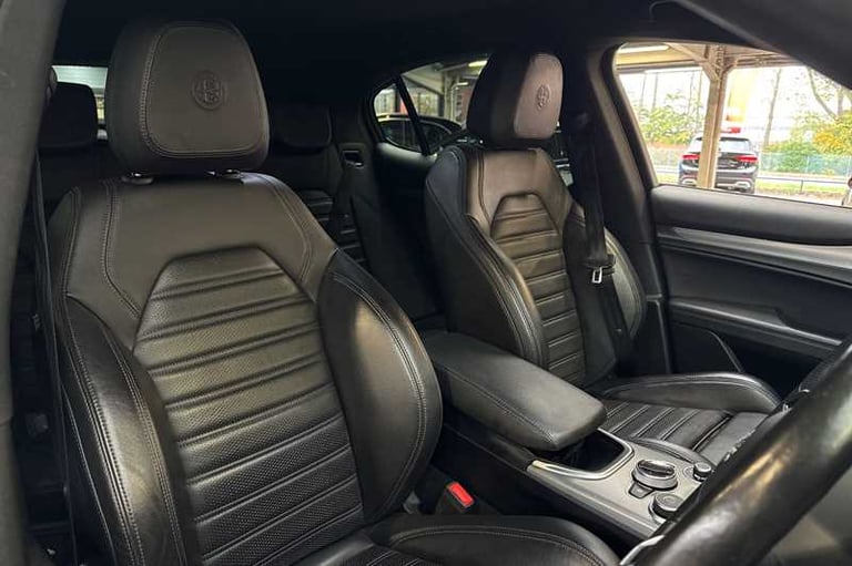 2022 Alfa Romeo Stelvio 2.0T Veloce SUV 5dr Petrol Auto Q4 AWD Euro 6 (s/s) (280 ps) SUV Petrol A...