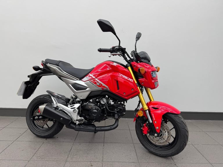 HONDA MSX 125 GROM RED, 2021 70REG ONLY 4,884 MILES 125CC USED MOTORBIKE