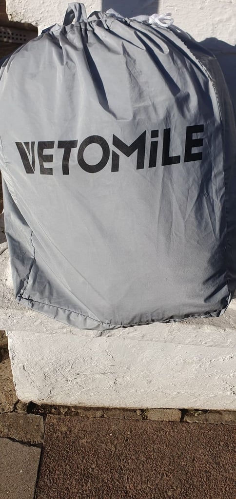 All weather car cover Medium 