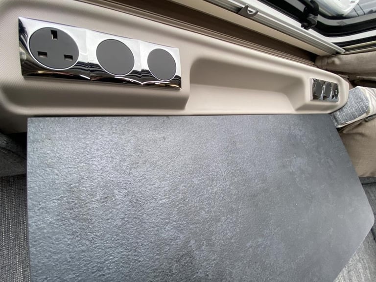 2023 SWIFT CELEBRATE GRANDE 4SB TOURING CARAVAN