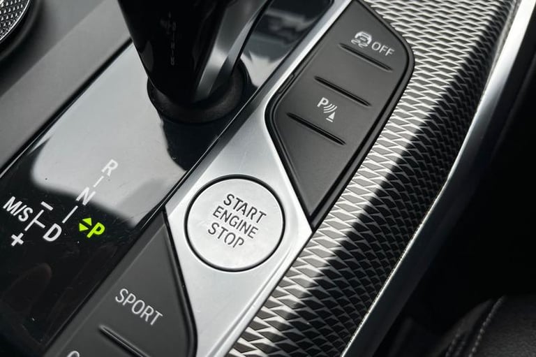 2021 BMW 3 Series 3.0 M340d MHT Saloon 4dr Diesel Hybrid Auto xDrive Euro 6 (s/s) (340 ps) Au Sal...