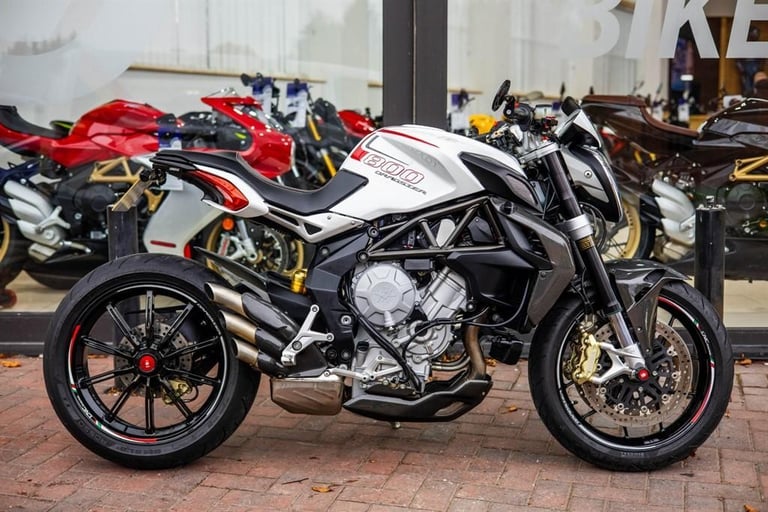 MV Agusta Brutale LOW MILES ! CARBON ! STUNNING
