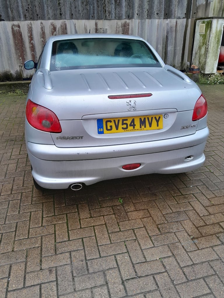 Peugeot, 206, Convertible, 2004, Manual, 1587 (cc), 2 doors