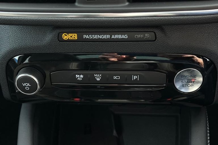 2024 Ford Kuga 2.5 PHEV Active 5dr CVT - **PANORAMIC SUNROOF - POWER TAILGATE - DOOR EDGE Estate ...