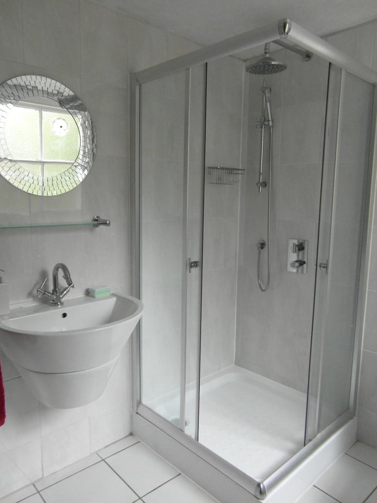 Spacious Double by Brixton & Camberwell