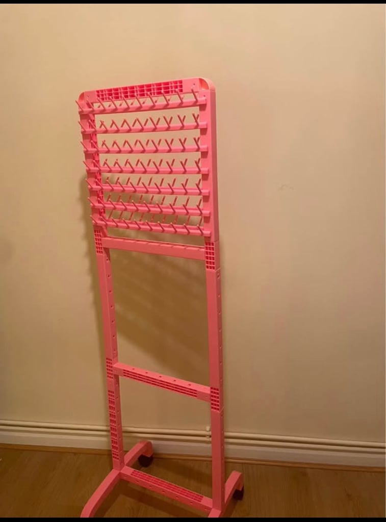 Pink Adjustable Braiding Rack