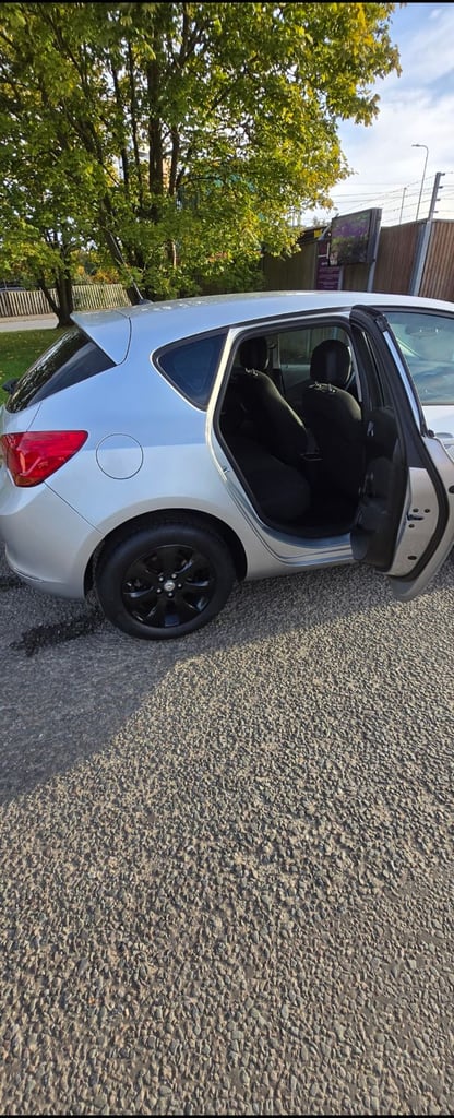 Vauxhall, ASTRA, Hatchback, 2014, Manual, 1398 (cc), 5 doors