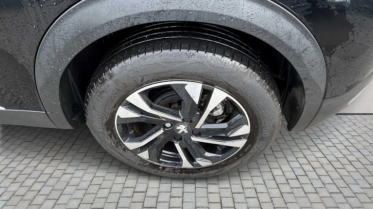 2022 Peugeot 2008 1.2 PureTech Allure Premium 5dr Estate Petrol Manual