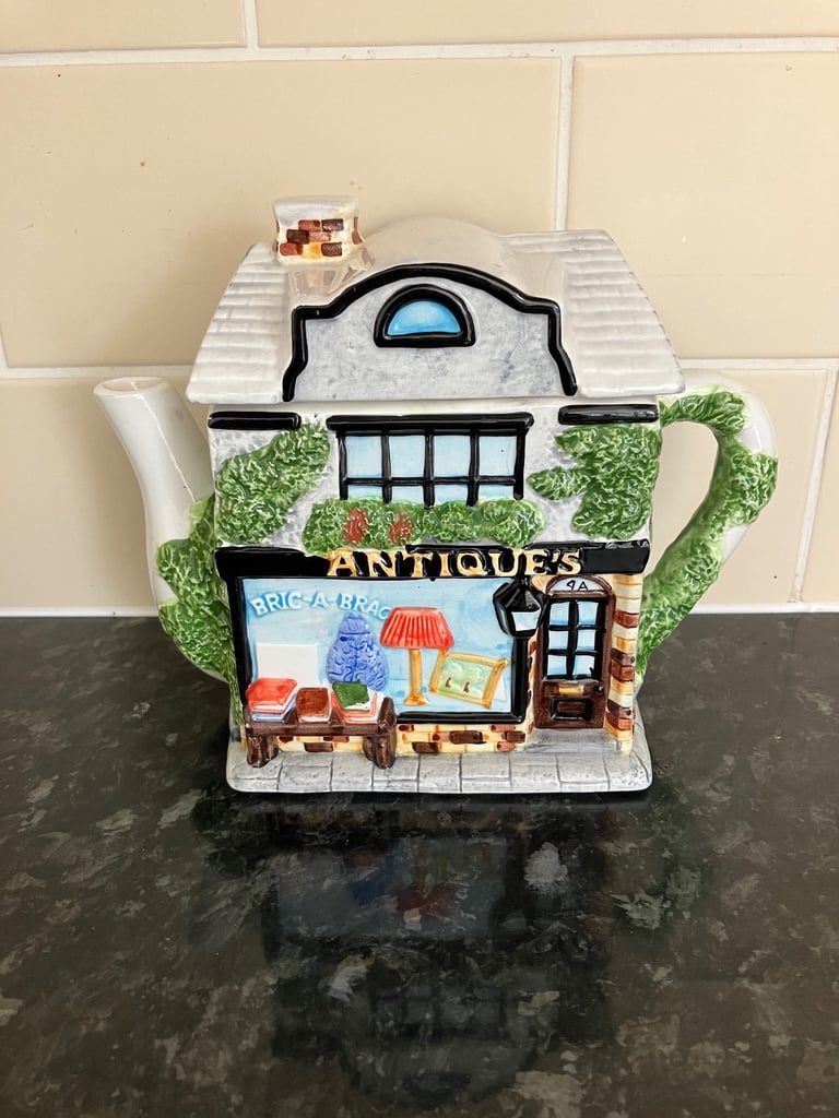 Vintage 1980’s Antique Shop Teapot
