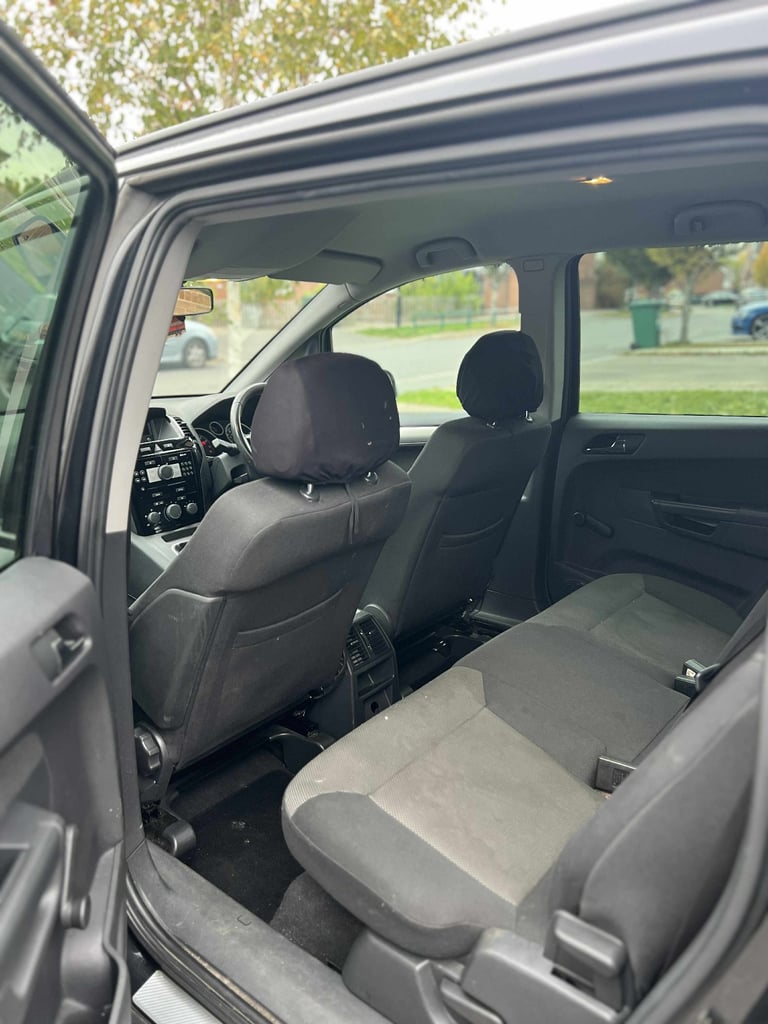 2014 Vauxhall Zafira 111k Miles, Long MOT & Ulez Free