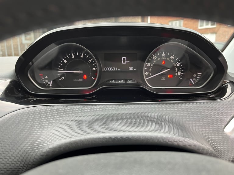 2016 Peugeot 208 1.2 PureTech 82 Active 5dr HATCHBACK Petrol Manual