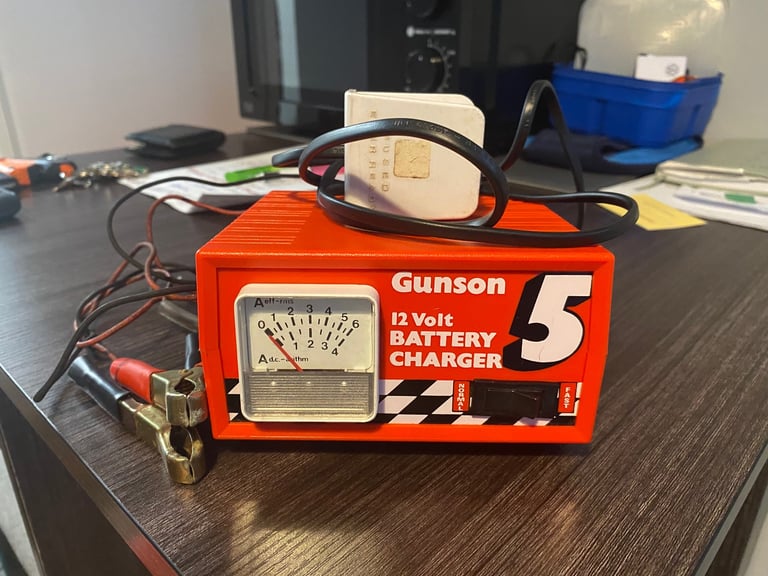Car battery charger 