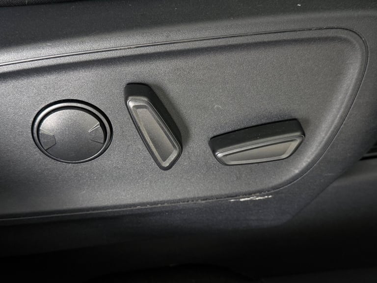 2023 Ford Kuga 2.5 EcoBoost Duratec 14.4kWh ST-Line CVT Euro 6 (s/s) 5dr HATCHBACK Petrol/Electri...