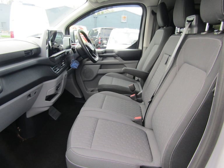 2025 Ford Transit Custom 2.0D EcoBlue 170ps H1 Double Cab Van Limited Auto Crew Bus Diesel Automatic