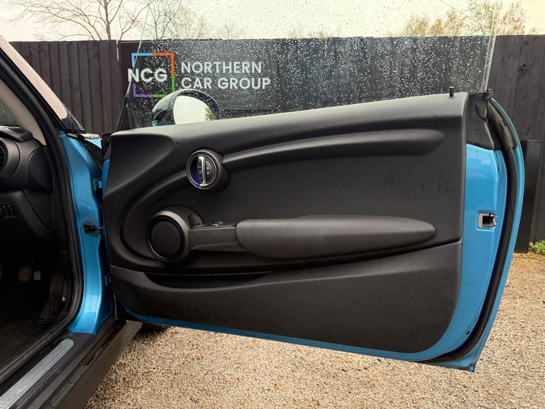 2015 MINI Hatch 1.5 Cooper Euro 6 (s/s) 3dr HATCHBACK Petrol Manual