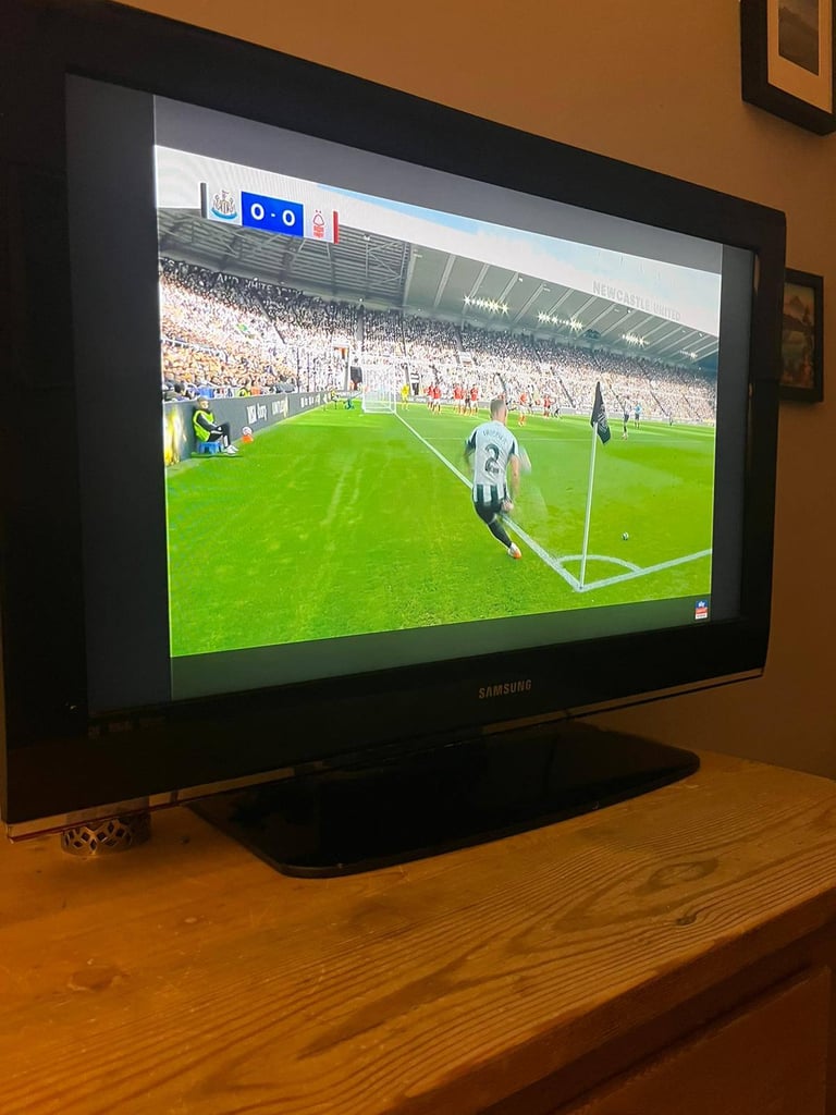 image for 35" Samsung TV For Sale