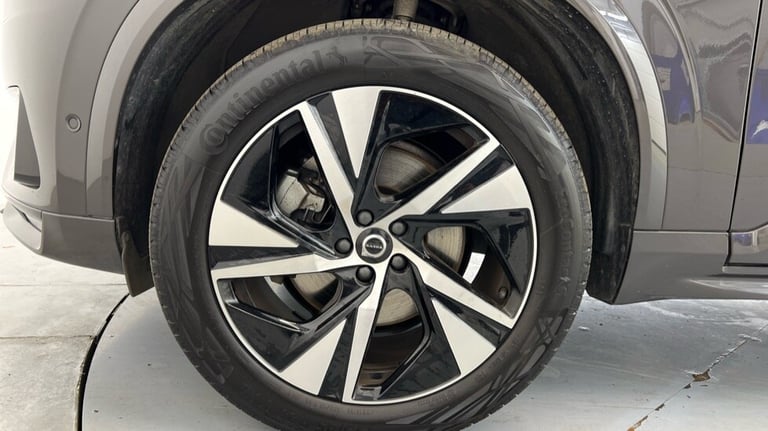2024 Volvo XC90 Plus, B5 AWD Mild hybrid, Petrol, Dark, 7 Seats (Blond Leather, BLIS) Estate Petr...