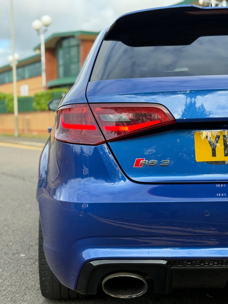 2015 Audi RS3 2.5 TFSI RS 3 Quattro 5dr S Tronic [Nav] HATCHBACK Petrol Automatic
