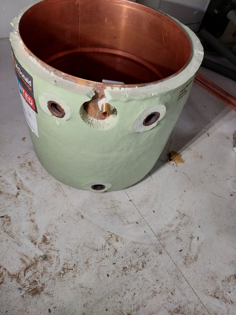 McDonalds Engineers 50 litre copper header tank c/w lid and ballvalve with copper float.