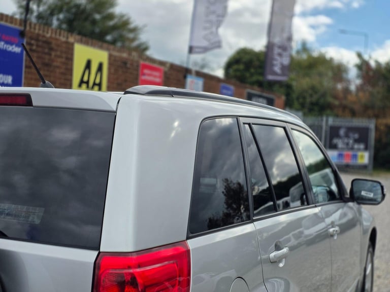 2009 Suzuki Grand Vitara 2.4 VVT SZ5 4WD Euro 4 5dr ESTATE Petrol Manual