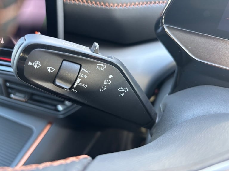  Cupra Born 170kW e-Boost V3 59kWh 5dr Auto Electric