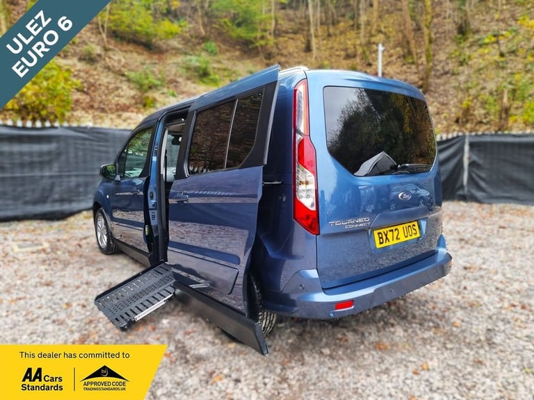 2022 Ford Grand Tourneo Connect 3 Seat Side Entry Passenger Up Front Wheelchair Accessible Vehicl...