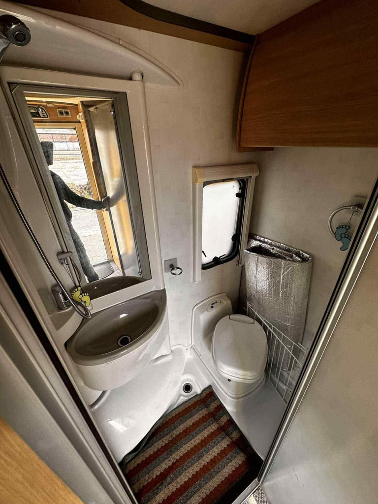 Bessiecarr e425 2008 motorhome