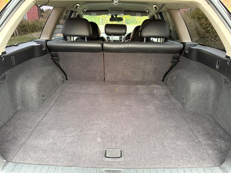 Subaru legacy 2.0 Estate ulez low miles new mot 