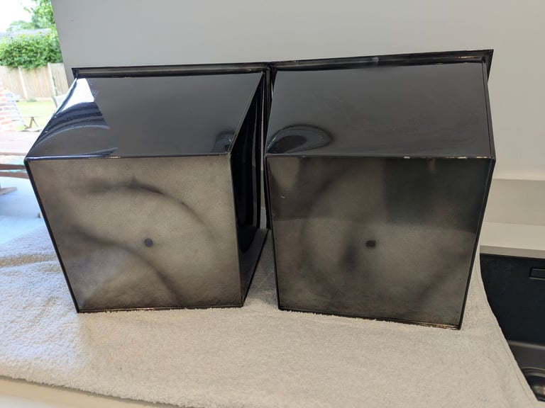 2 BLACK GLOSS ALUZINC INDOOR OUTDOOR PLANTERS POTS 30cm H x 35.5cm L 18L VOLUME