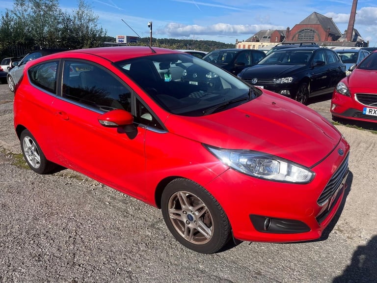 image for 2013 Ford Fiesta 1.25 Zetec Euro 5 3dr HATCHBACK Petrol Manual
