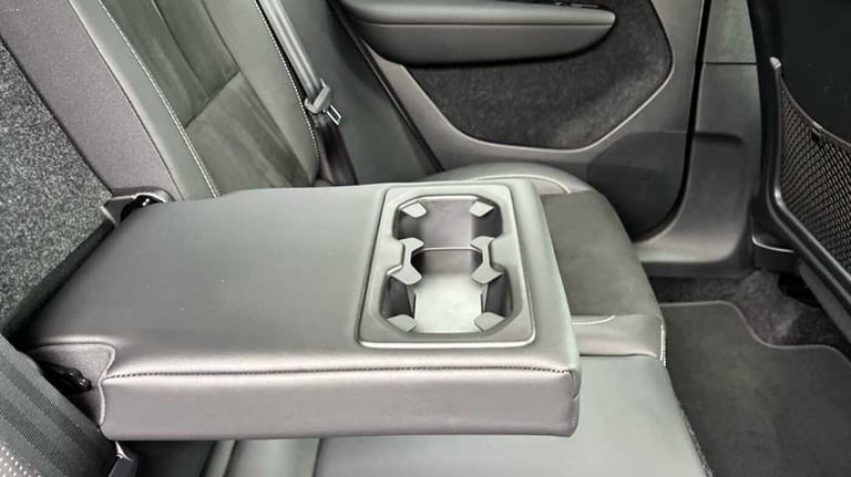 2020 Volvo XC40 2.0 D3 R DESIGN 5dr Geartronic SUV Diesel Automatic