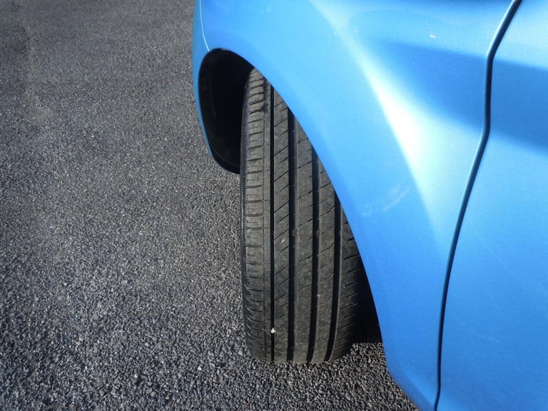 2012 Ford Fiesta 1.4 Titanium 5dr HATCHBACK Petrol Automatic