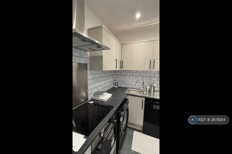 1 bedroom in Brand New Amazing House, Harrow, HA3 (#2679214)