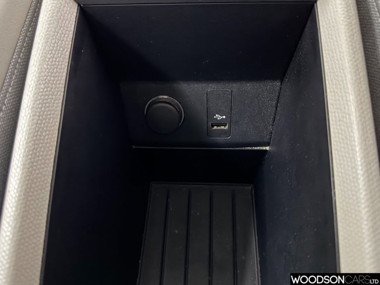 2018 BMW i3 125kW 33kWh 5dr Auto HATCHBACK ELECTRIC Automatic