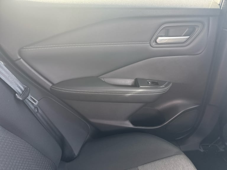 2022 Nissan Qashqai 1.3 Dig-T N-Connecta SUV/Crossover Petrol Manual