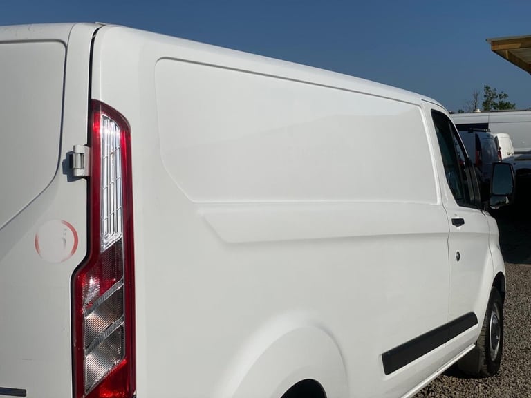 2018 Ford Transit Custom 2.0 TDCi 130ps Low Roof Van PANEL VAN DIESEL Manual