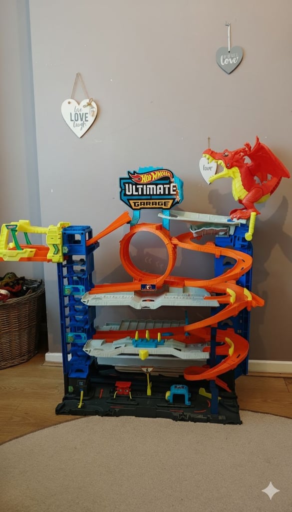 image for Hot wheels garage