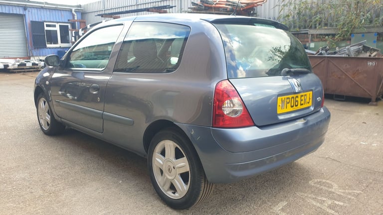 Renault Clio 1149 cc  NEW MOT ...CLUTCH,TIMING BELT replaced 3k miles ago lovely drive and condition
