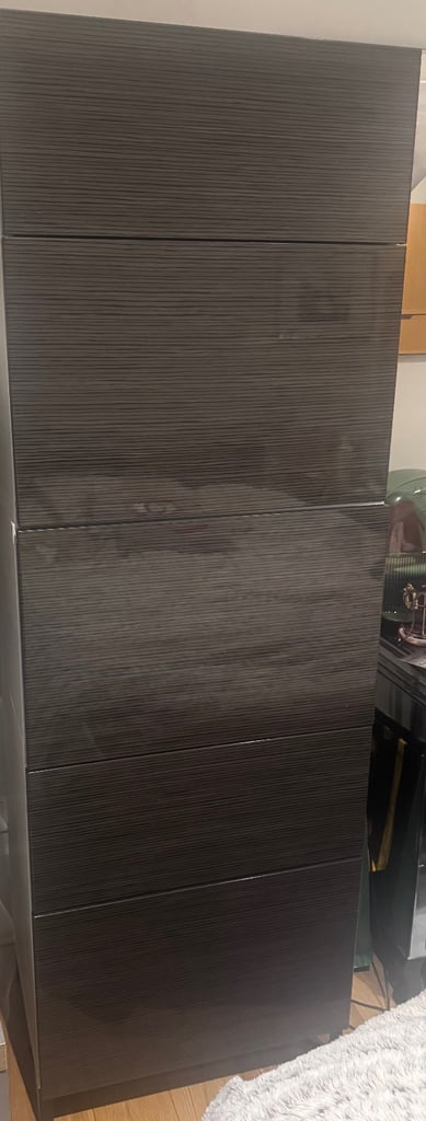 image for ✨ Like Brand New Spacious Chest of Drawers – one is with 3 drawers the other with 2 drawers 