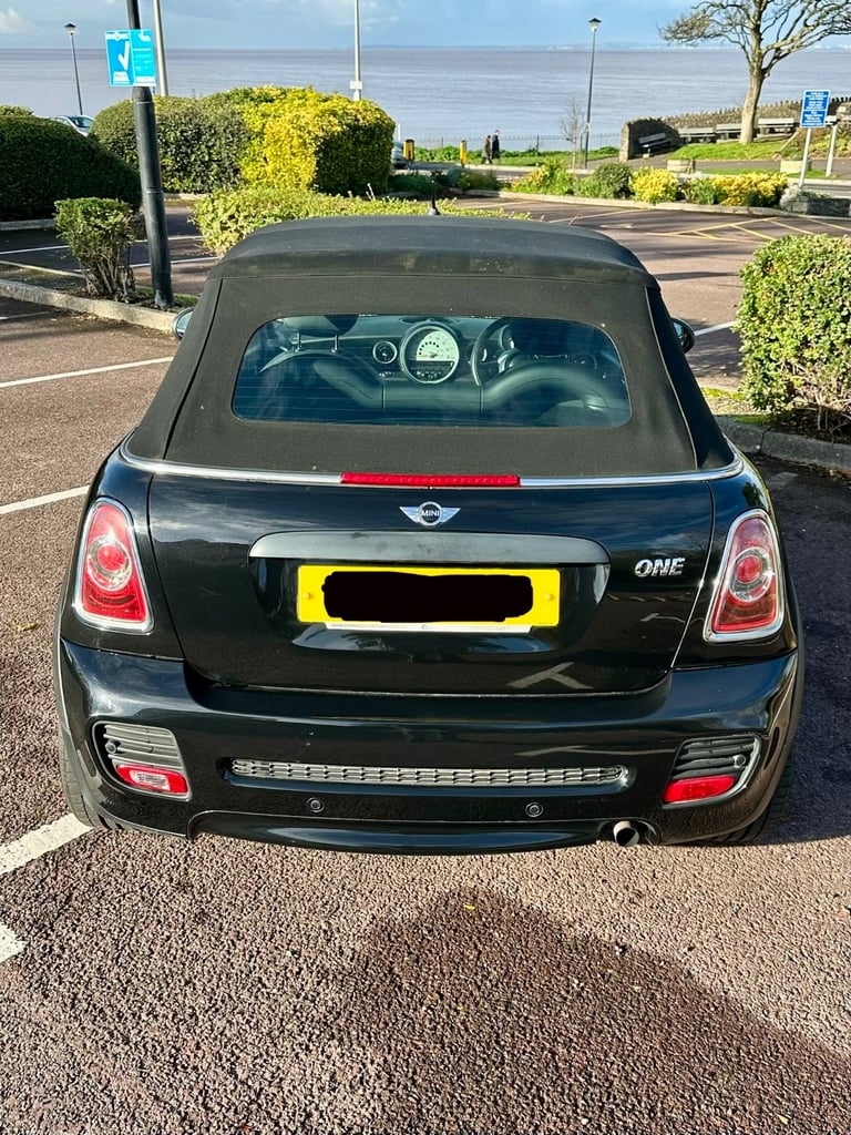 Mini, CONVERTIBLE, Convertible, 2012, Manual, 1598 (cc), 2 doors