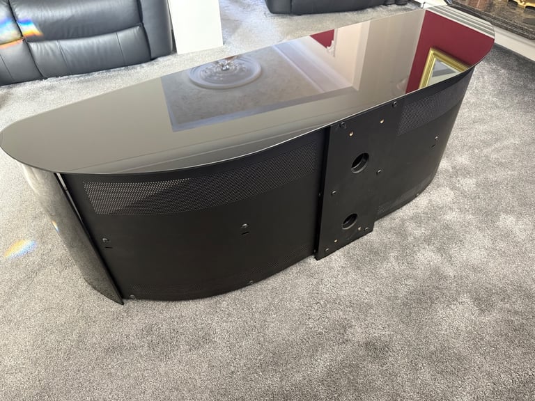 Modern Black Glass TV Stand / Entertainment Unit – Sleek & Stylish Design