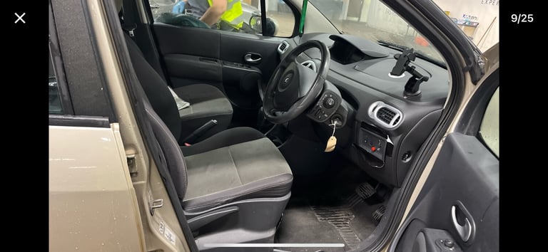 2007 Renault Modus 1.6 Privilege 5dr Auto SPARE KEY HATCHBACK Petrol Automatic - Image 5