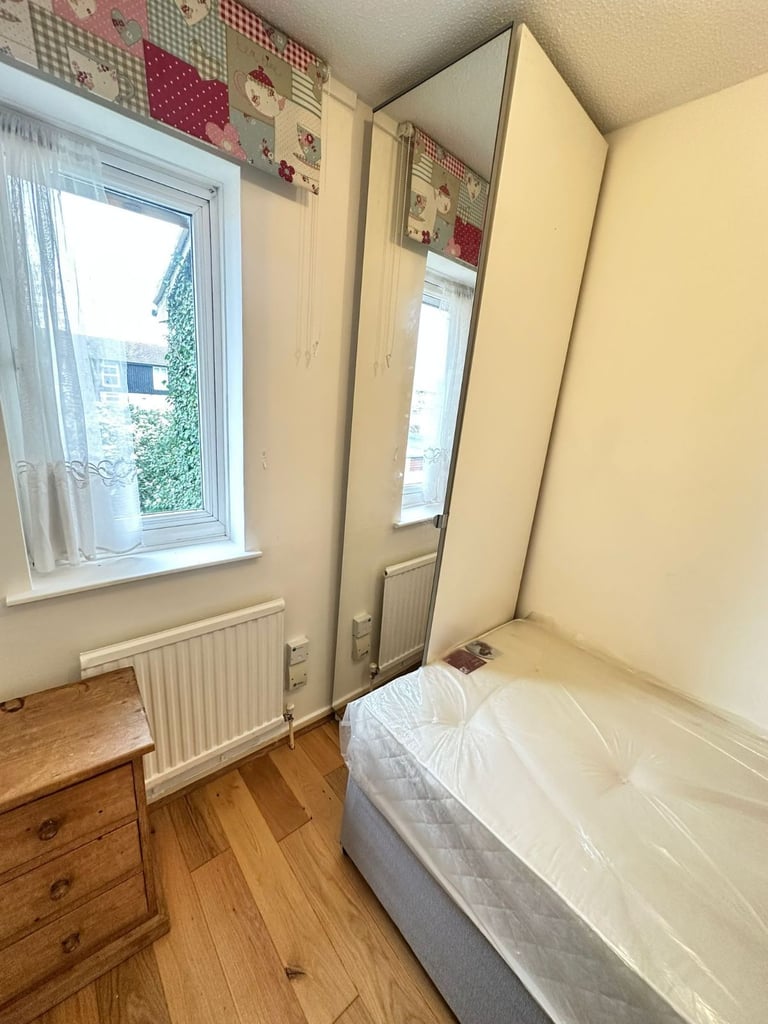 image for Spacious and Cosy Single Room available for Rent in – TW12 3YZ